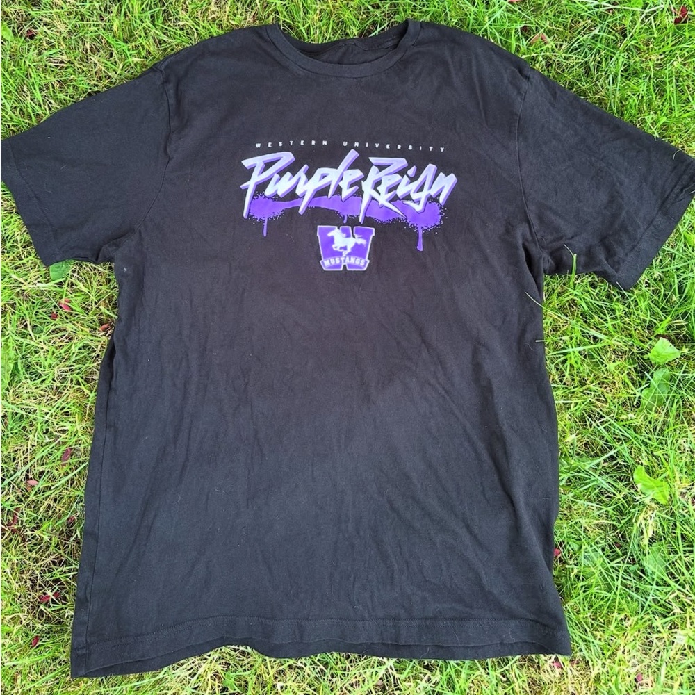 Vintage Western University Mustangs Graphic Tee Shirt